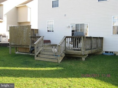 7624 Chesterfield Way, Rosedale, MD 21237 - photo 2