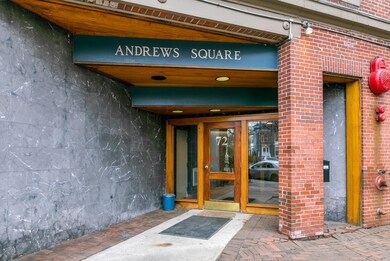 72 Pine St 2 Portland ME 04102-large-003