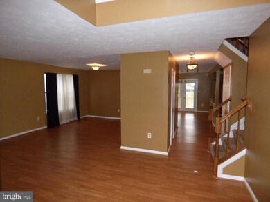 6640 Antelope Ct, Waldorf, MD 20603 - photo 2