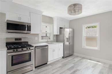 32 Edgemont St, Warwick, RI 02888 - photo 7