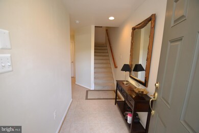 10207 Rutland Round Rd, Columbia, MD 21044 - photo 2