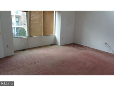 41 Pamela Ct unit 305, Levittown, PA 19057 - photo 7