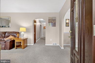 111 E Oak Ln, Glenolden, PA 19036 - photo 7