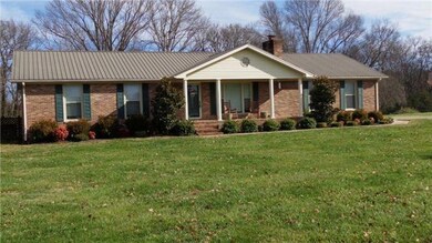 513 Meadowlark Dr, Shelbyville, TN 37160 - photo 3
