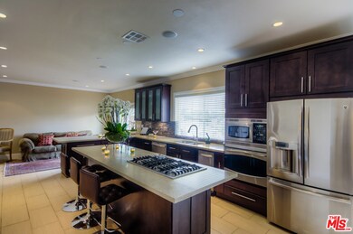 4536 Ensenada Dr, Woodland Hills, CA 91364 - photo 7