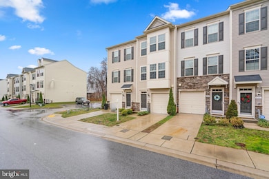 8217 Hollow Ct, Severn, MD 21144 - photo 3