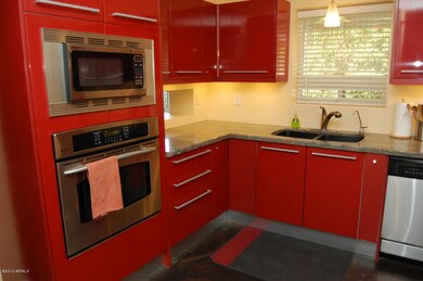 C:\fakepath\5727 N 18th Place (12)