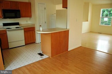 37 Oatfield Ct, Shepherdstown, WV 25443 - photo 6