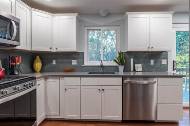 15 Vanden Rd, Merrimack, NH 03054 - photo 4