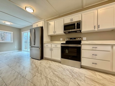 28 Leach Ave, Franklin, NH 03235 - photo 2