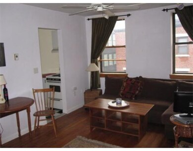 13 Thacher Ct unit 5, Boston, MA 02113 - photo 2