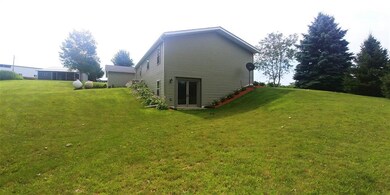 6708 Dogtail Rd, Potosi, WI 53820 - photo 4