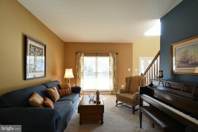 15546 Fancy Farm Ct, Manassas, VA 20112 - photo 5