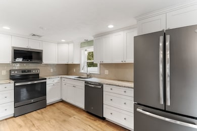 2 Robinson Rd, Woburn, MA 01801 - photo 2