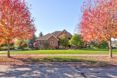 168 Kingsbrook Dr, Frankenmuth, MI 48734 - photo 2