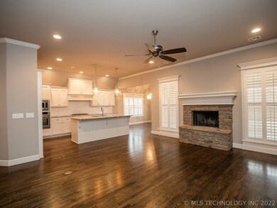 417 W 127th St S, Jenks, OK 74037 - photo 6