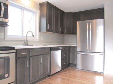 4 Weymouth Rd, Londonderry, NH 03053 - photo 4