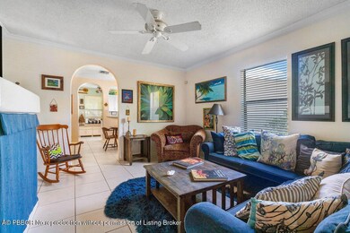5 010-Living Room-SMALL