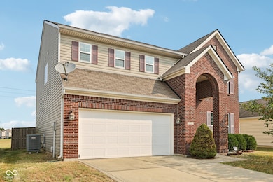 2128 Creekstone Dr, Columbus, IN 47201 - photo 2