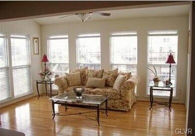 4447 Greens Ct, Center Valley, PA 18034 - photo 6