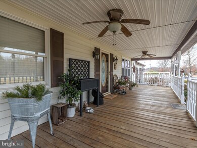 333 Chevy Ln, Berkeley Springs, WV 25411 - photo 4