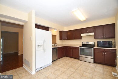 37 Millwheel Ct, Nottingham, MD 21236 - photo 6