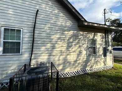 1102 Hercules St, Mobile, AL 36603 - photo 4