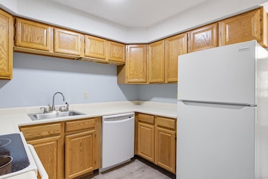 227 Main St unit 321, Lincoln, NH 03251 - photo 6