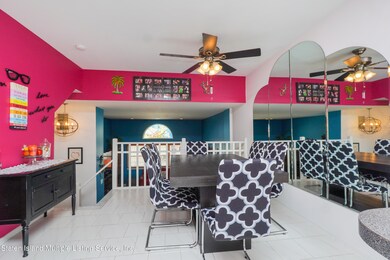 723 Correll Ave, Staten Island, NY 10309 - photo 7