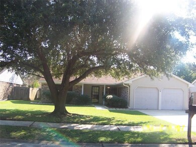 708 S Lake Caddo Ct, Slidell, LA 70461 - photo 2