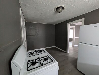 1233 Long Ave unit 3, Beaumont, TX 77706 - photo 6