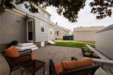 26 Eustis Ave, Newport, RI 02840 - photo 3