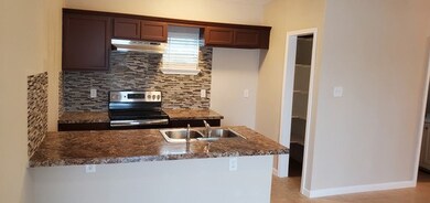 1302 Avenue G, Rosenberg, TX 77471 - photo 3