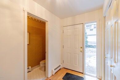 45 Ettl Ln unit 403, Greenwich, CT 06831 - photo 3