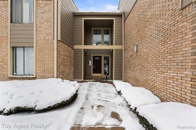 16275 W Nine Mile Rd, Southfield, MI 48075 - photo 3