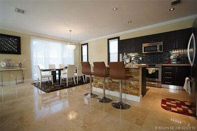 10583 NW 70th Ln, Doral, FL 33178 - photo 6