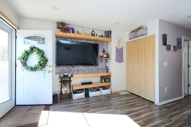146 Coach Cir unit 5, Naugatuck, CT 06770 - photo 5
