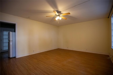 1009 W 25th St, Austin, TX 78705 - photo 2