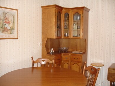 Corner Hutch<|><|>