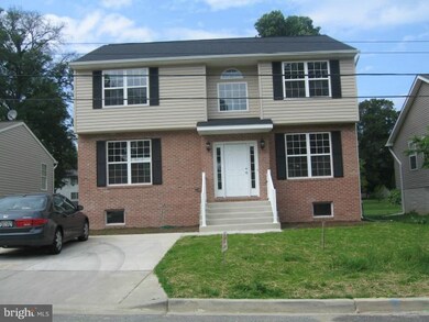 8610 Chestnut Ridge Dr, Laurel, MD 20707 - photo 3