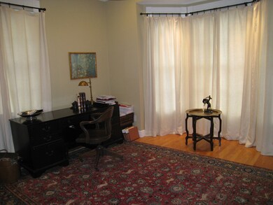 19 Hilliard St unit 1R, Cambridge, MA 02138 - photo 4