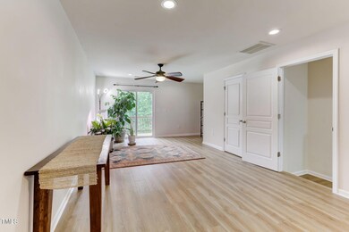 Stratford Lakes Dr 230-004