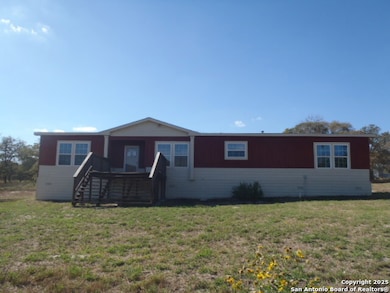 2189 Hickory Forrest Dr, Seguin, TX 78155 - photo 3