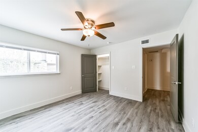 1608 Welch St unit 7, Houston, TX 77006 - photo 5