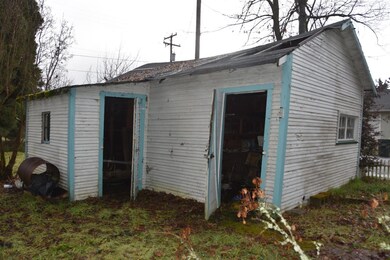 302 Broadway St, Rogue River, OR 97537 - photo 4