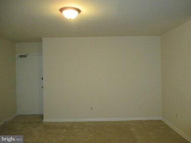 100 W Taylor Run Pkwy unit 4, Alexandria, VA 22314 - photo 3