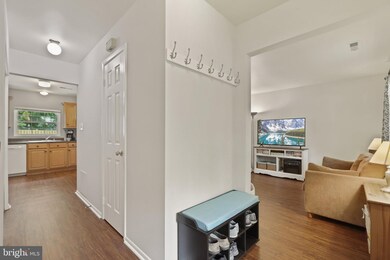 15636 Emery Ct, Bowie, MD 20716 - photo 4