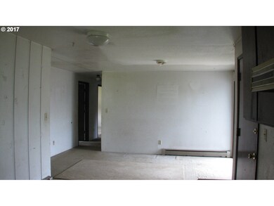 94052 Azalea Ln, Gold Beach, OR 97444 - photo 6