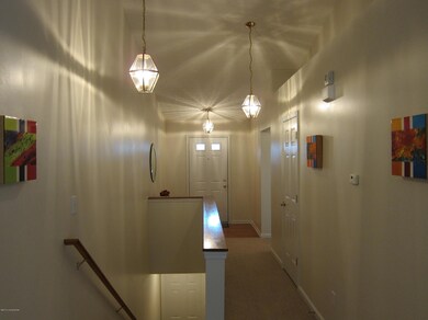 9013 Teak Dr, Louisville, KY 40228 - photo 5