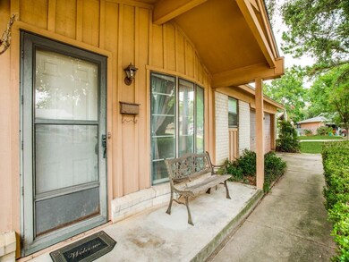 213 Page Ct, Hurst, TX 76053 - photo 2